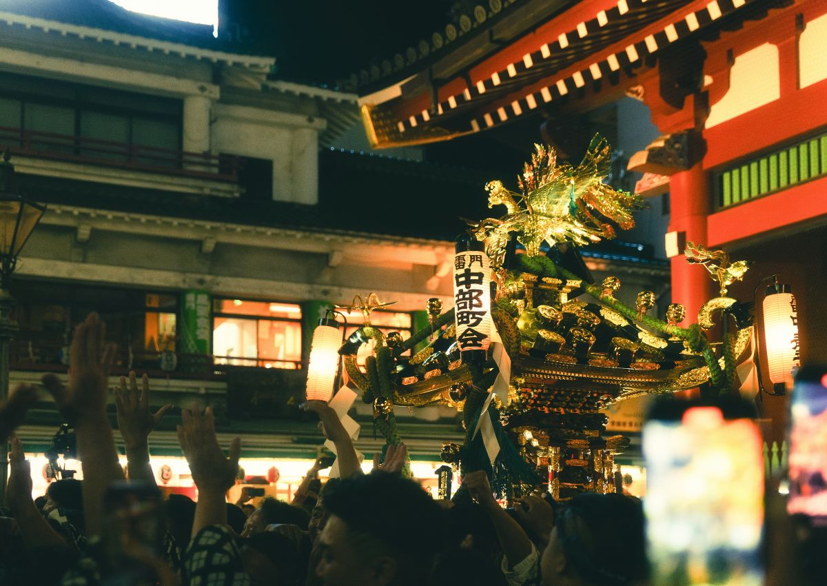 Festival ved Senso-ji templet i Asakusa