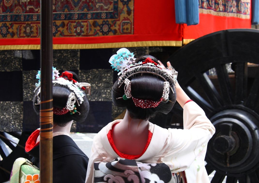 Geishas ved Gion festivalen, Kyoto, Japan