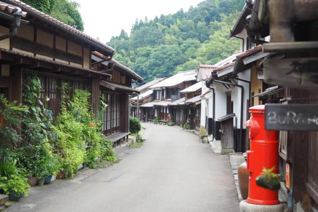 Iwami Ginzan minebyen (Please find photo of the old houses)