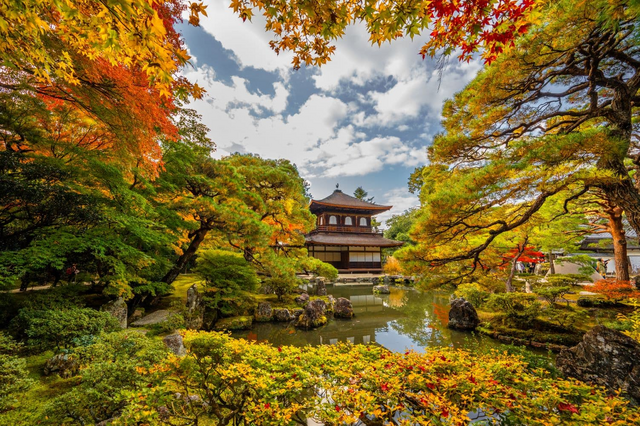 Ginkaku-ji templet om efteråret, Kyoto
