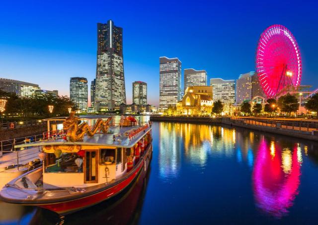 Yokohama om natten