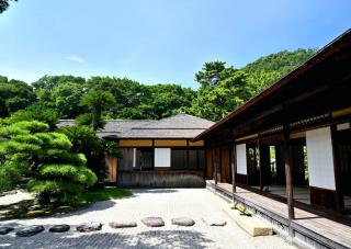 Grøn japansk have i Ritsurin-koen Garden