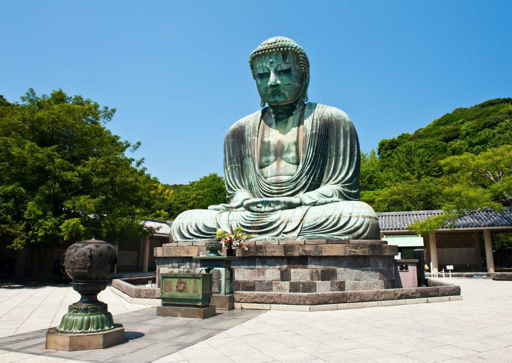 Den store Buddha fra Kamakura i Kotoku-in templet