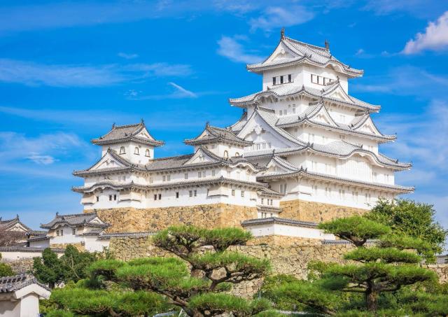 Himeji er også kendt som Shirasagi-jo – 