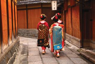 Geishaer i Gion-distriktet i Kyoto
