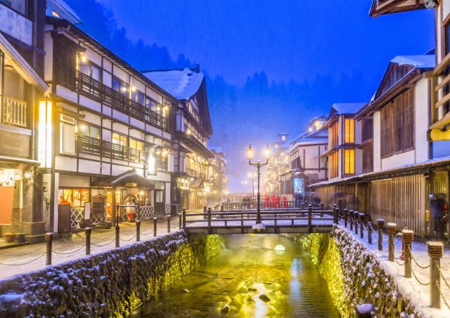 Obanazawa Ginzan Onsen, Japan – en snedækket by med varme kilder 